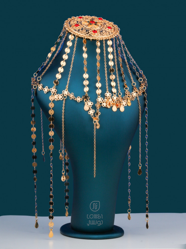 هامه بناتي مطلية بالذهب