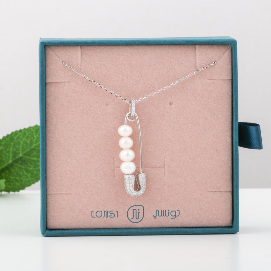 عقد لؤلؤ فضة عيار 925