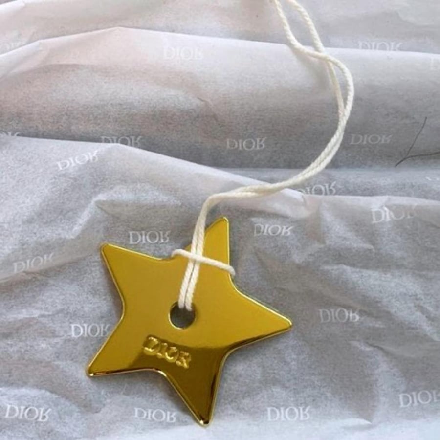نجمه الديور الاصلية Dior Star Charm