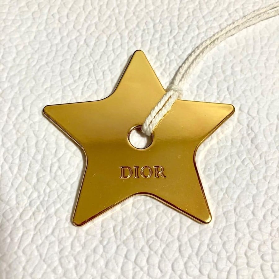 نجمه الديور الاصلية Dior Star Charm