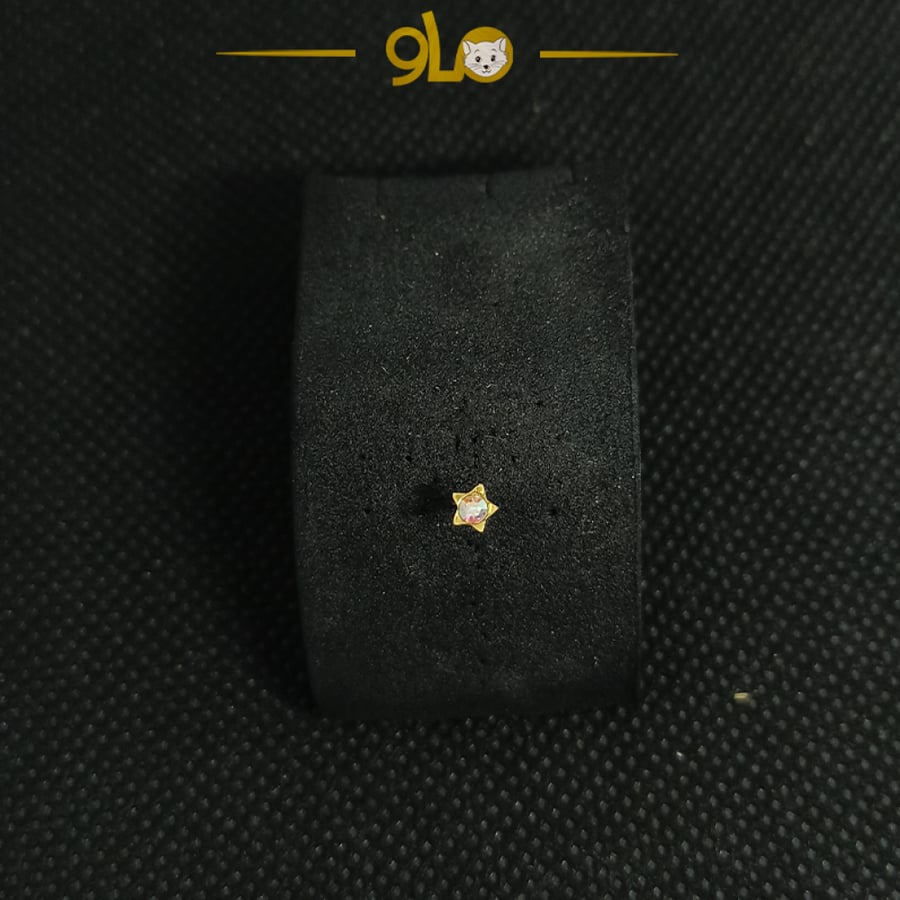18k gold piercing chain with a five-pointed star and a color-reflective stone