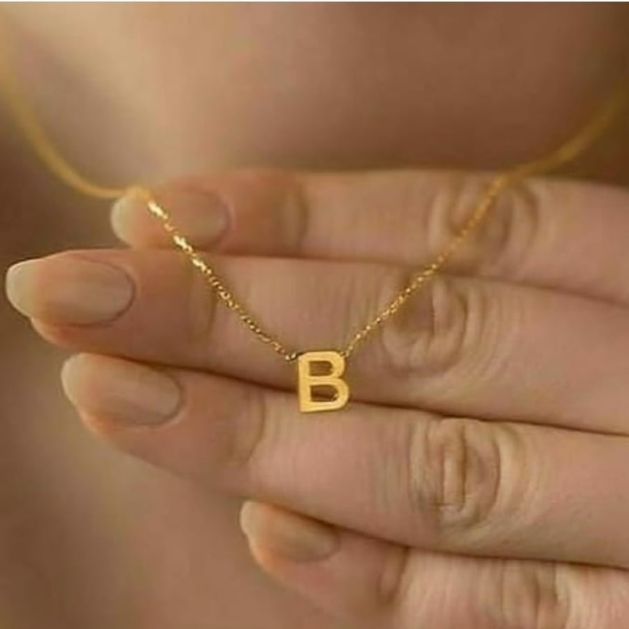 سلسال بلاسم مطلي بالذهب