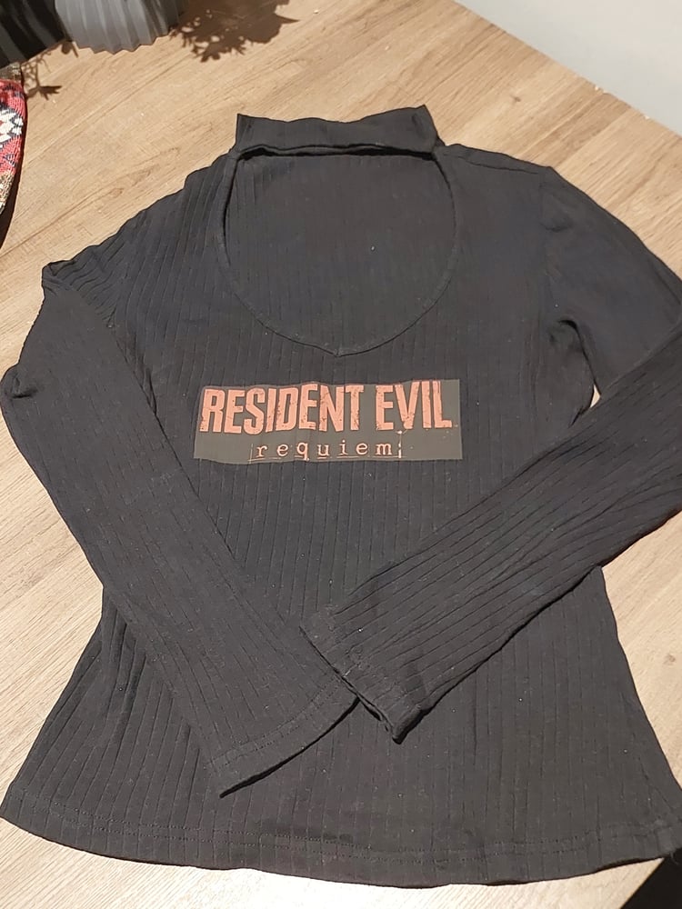 تيشيرت ريكويم requiem