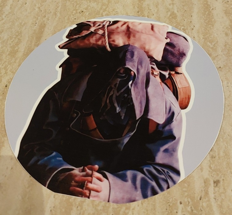 ستيكرات شخصيات RE