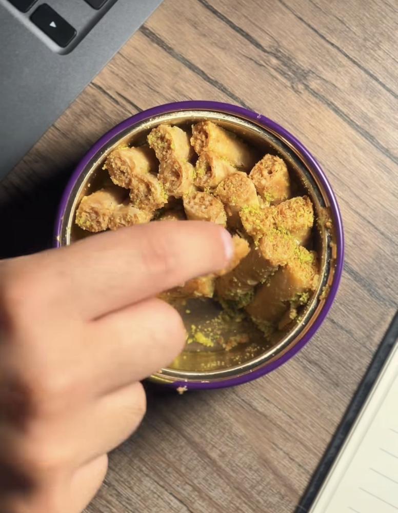 المذاق العربي بقلاوة اصابع صغير  ميني