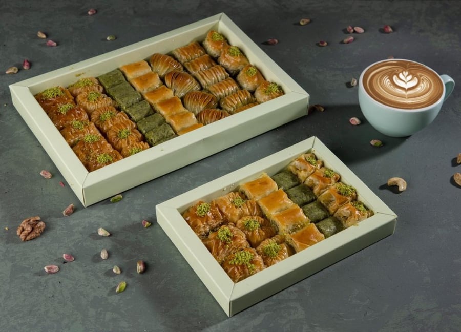 Istanbul dessert mixed center