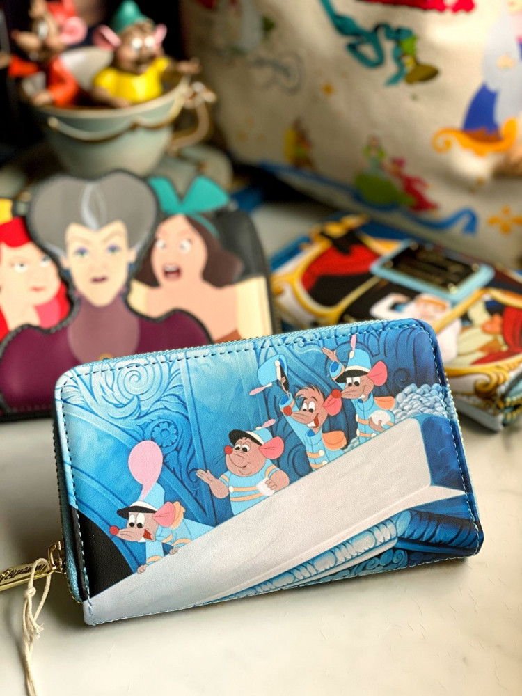 Cinderella wallet and the mice