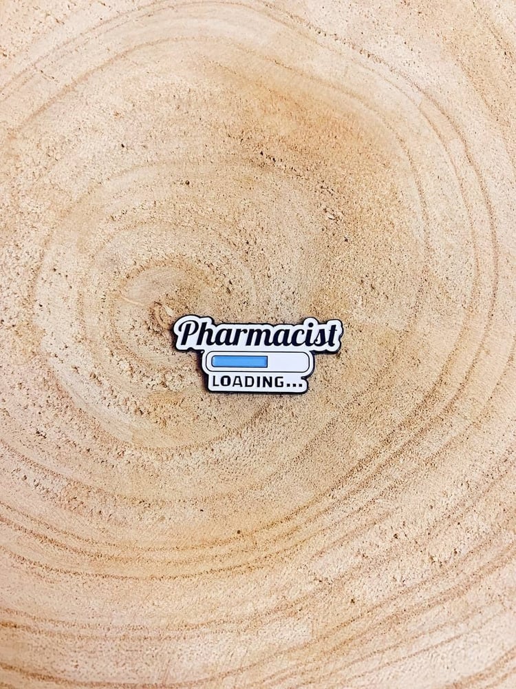 بروش صيدلي قيد الانشاء - Pharmacist loading pin