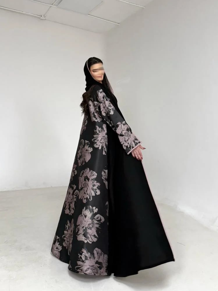 Black crepe abaya with Feteet embroidery