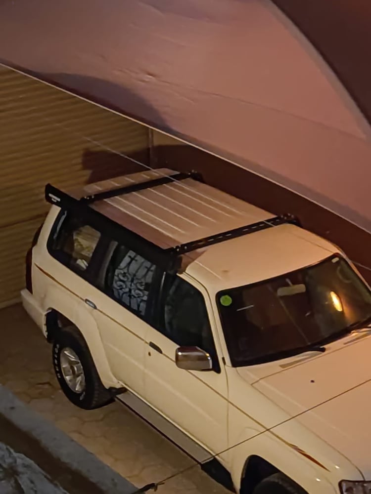Crossbar - Nissan VTC