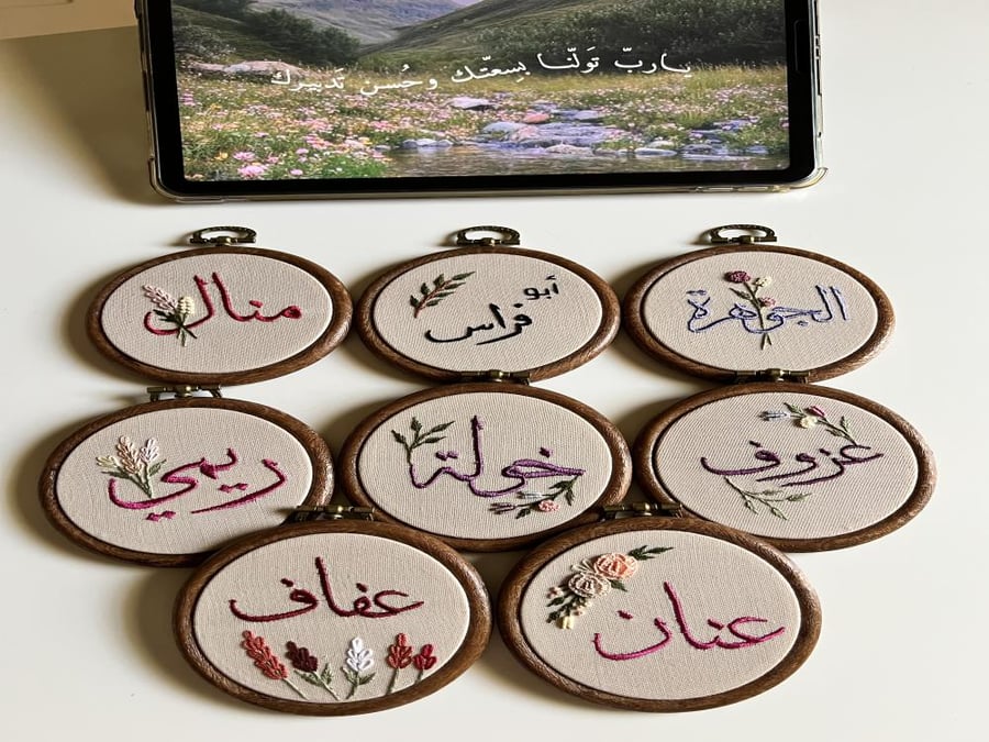 تعليقات سيارة للنساء