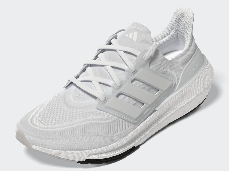 ULTRABOOST 23