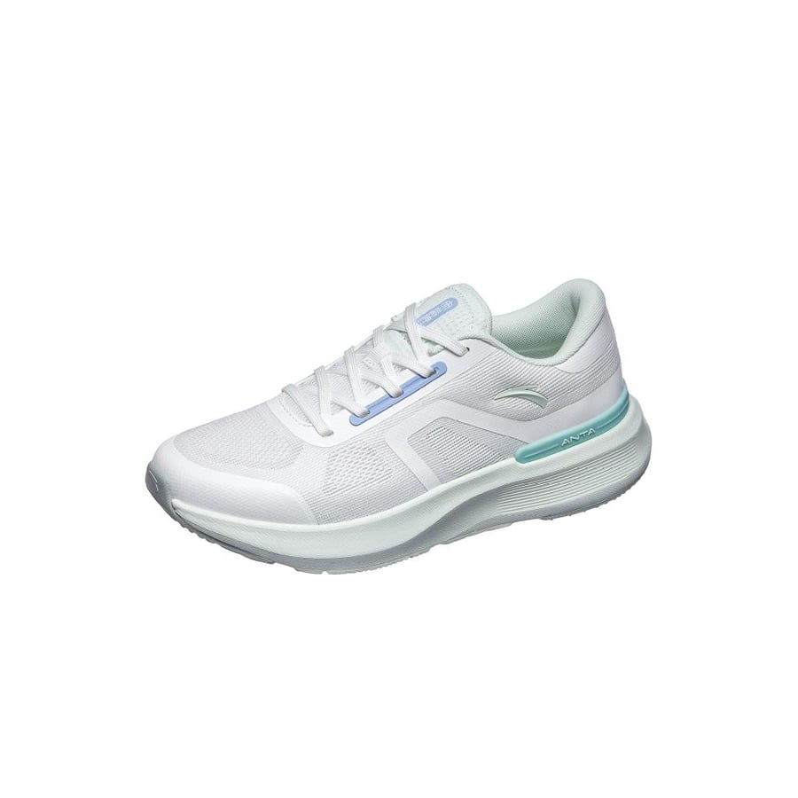CROSS-TRAINING SHOES