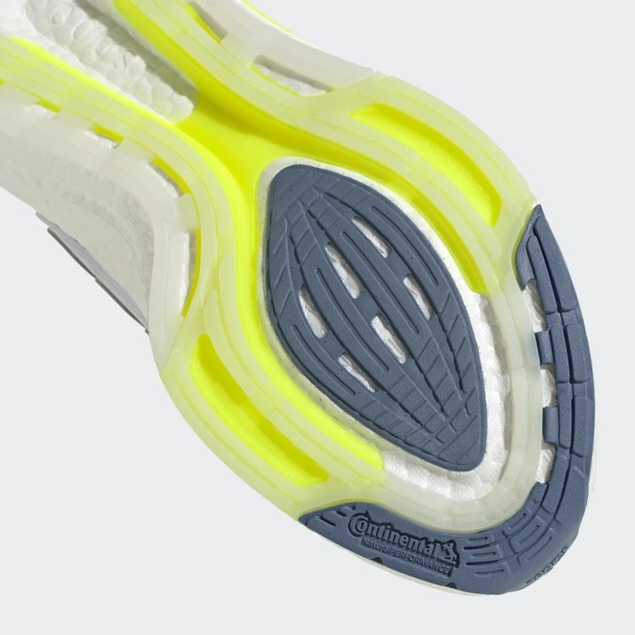 ULTRABOOST 22