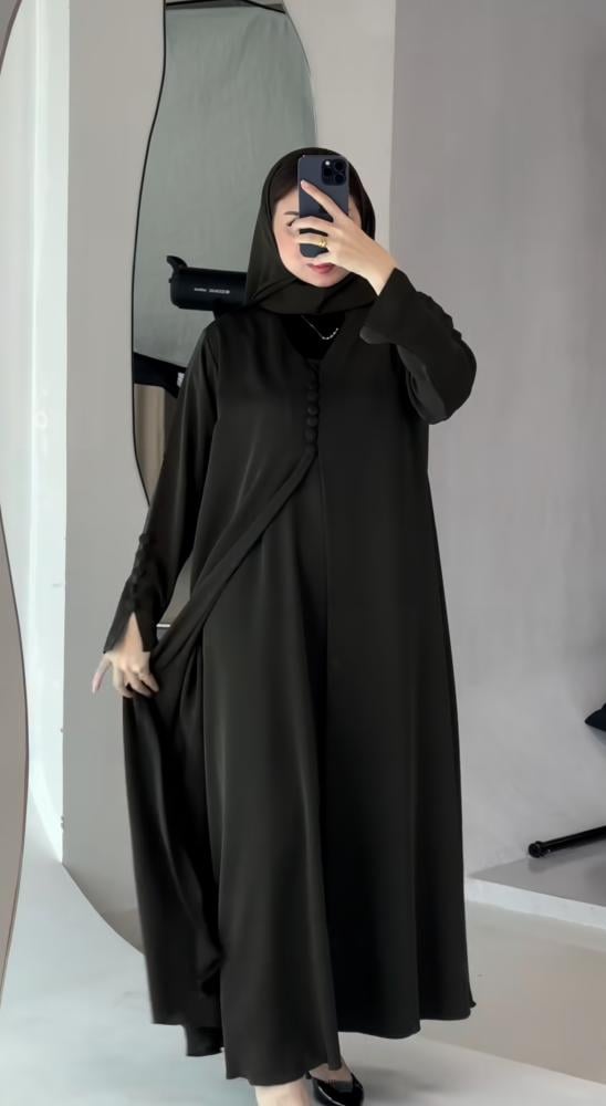 عبايه عمليه مع دريس ثابت بالعبايه