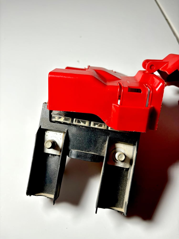 Battery positive with fuse 2014-2016
