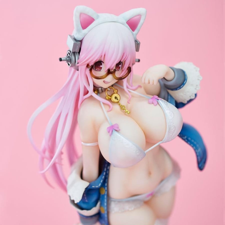 سوبر سونيكو – مجسم القطة البيضاء | Super Sonico figure – white cat ver