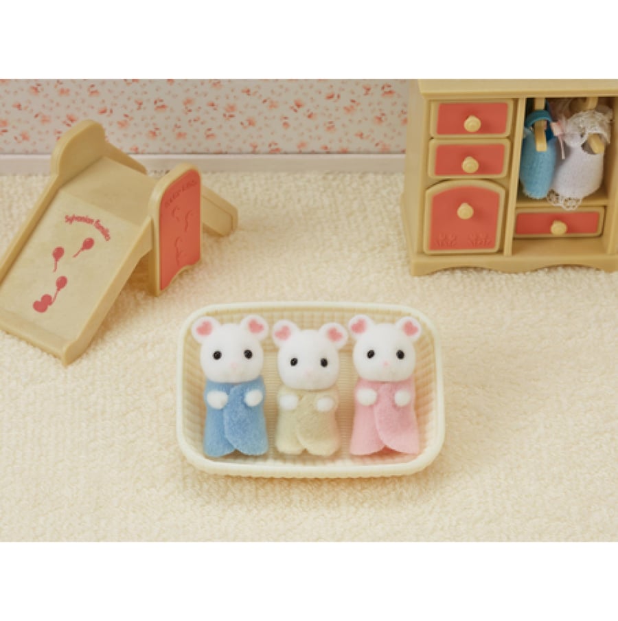 سلفانيان فاميليز مجموعة فئران المارشملو | Sylvanian FamiliesMarshmallow Mouse Triplets Care Set