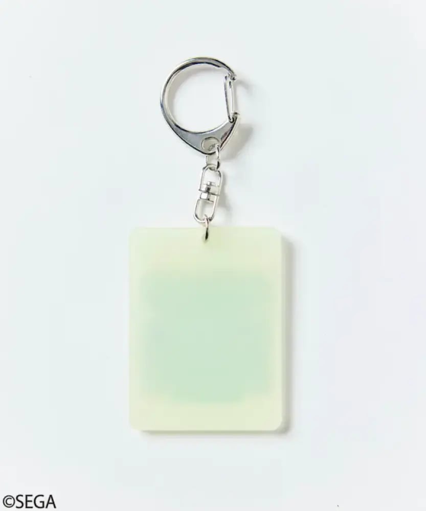 ميدالية مضيئة – غورو ماجيما (ياكوزا 0) | glow-in-the-dark keychain – Goro Majima (Yakuza 0)