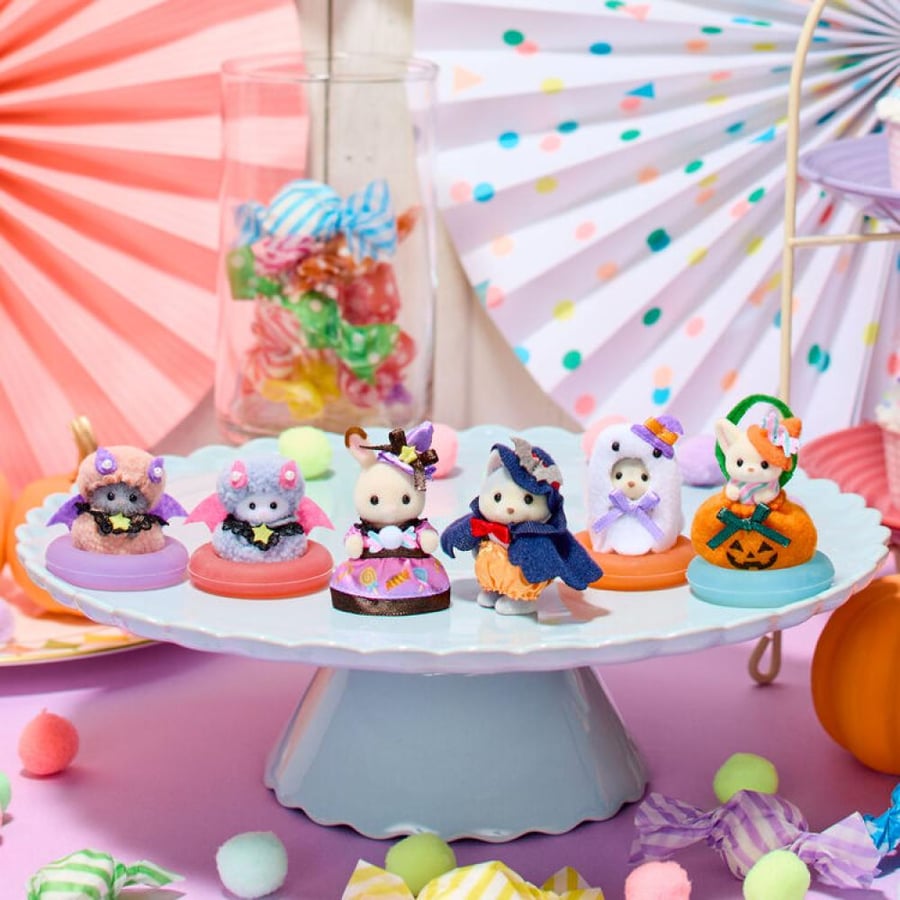 سلفانيان فاميليز مجموعة الهالوين  Sylvanian Families Baby Happy Halloween Set