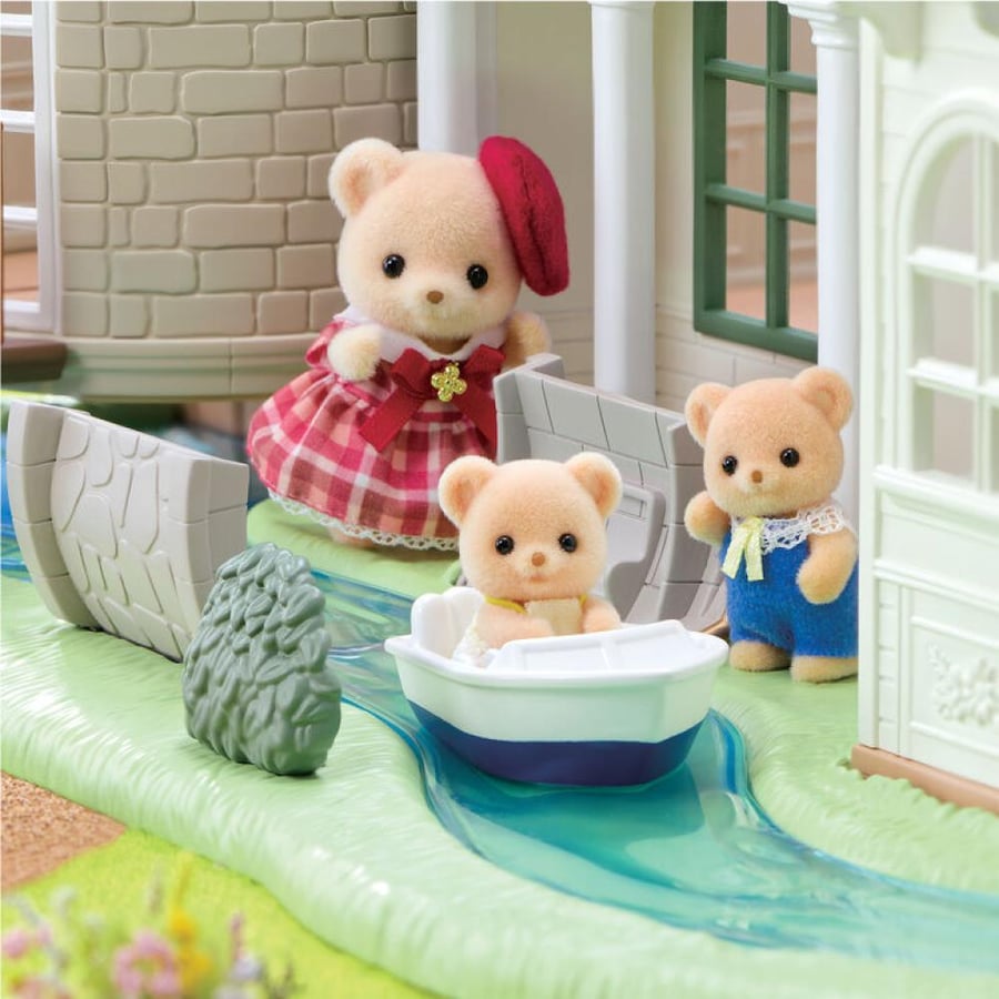 سلفانيان فاميليز منزل باسقف حمراء | Sylvanian Families  Sparkling Waterside Red-Roof Dollhouse