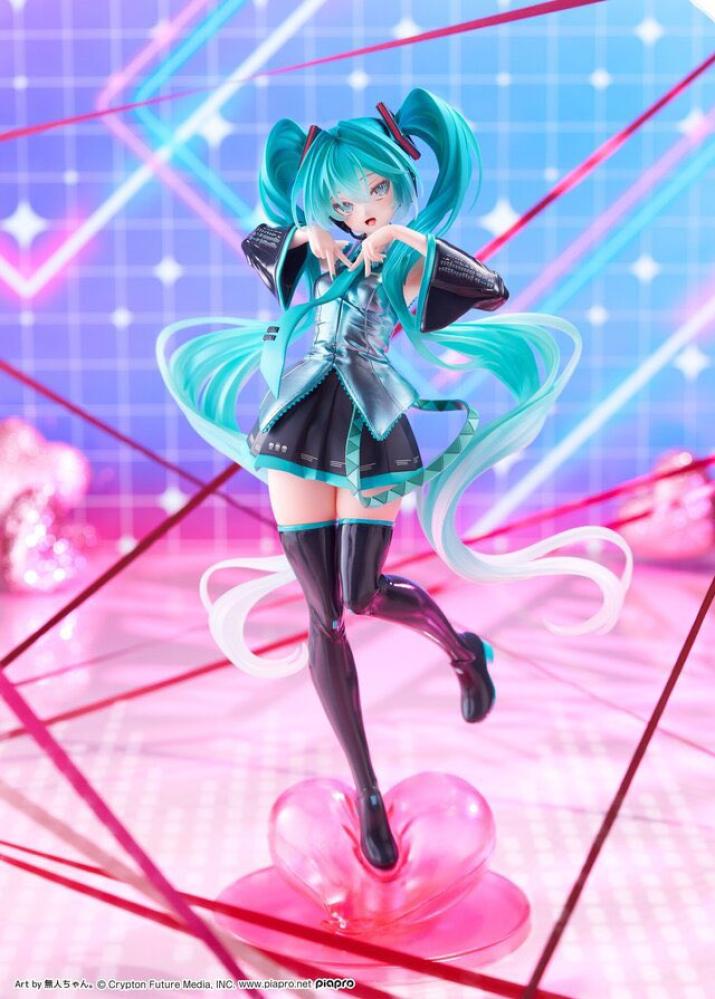 مجسم هاتسوني ميكو إصدار كلاسيكي | Hatsune Miku T-most figure