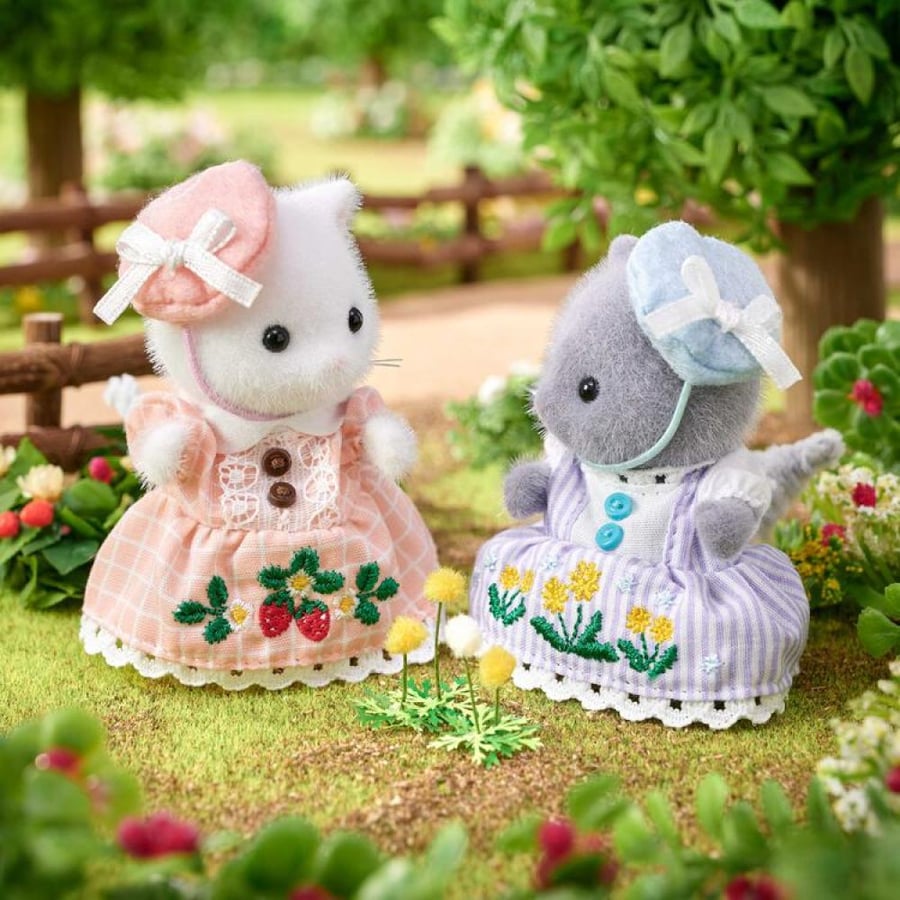 سلفانيان فاميليز زوج الانيقات |  Sylvanian Families Sew Stylish Set