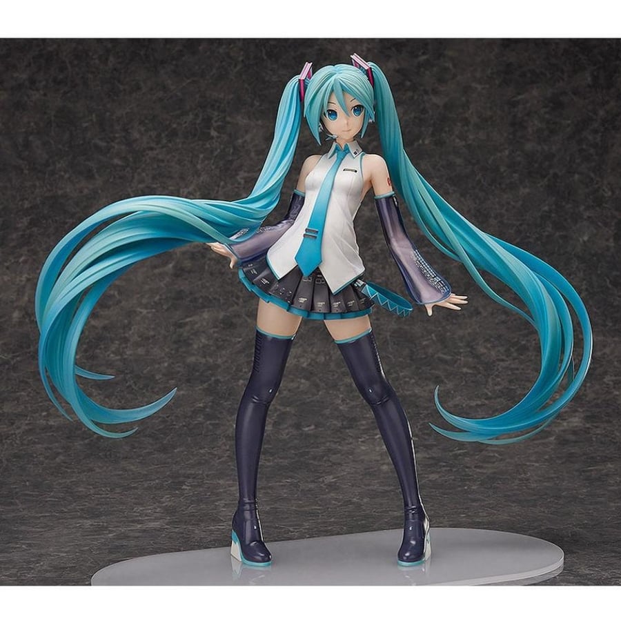 FREEing Hatsune Miku V3 1/4 Scale Figure
