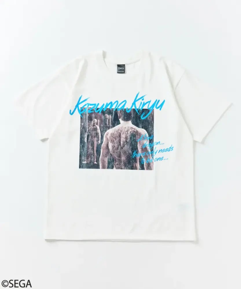 تيشيرت كازوما كيريو – ياكوزا كيوامي 2 (أبيض) | Kiryu Kazuma T-shirt – Yakuza Kiwami 2 (white)