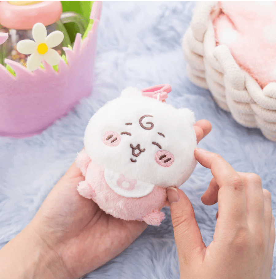 تشييكاوا دمية بيبي تشييكاوا مع تعليقة | Chiikawa Chiikawa Baby Mascot (Chiikawa)