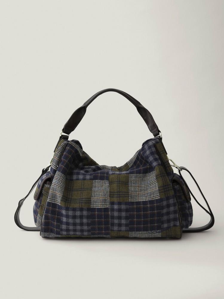 باد بلو حقيبة وسادة بأزرار وباتشورك – كحلي | Bad Blue Patchwork Buttons Pillow Bag Navy