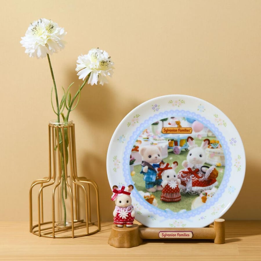 سلفانيان فاميليز مجموعة تحتوي على طبق وارنب | Sylvanian Families Collection Plate