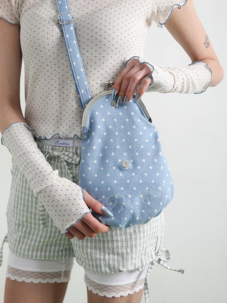 باد بلو حقيبة باو بنقشة نقاط ناعمة | Bad Blue Dot Cozy Bao Bag