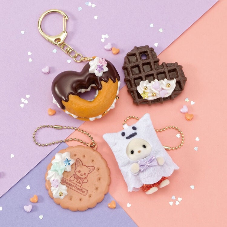 سلفانيان فاميليز مجموعة كريمة الشوكلاته نسخة الشبح | Sylvanian Families Whip Keychain Kit (Ghost)