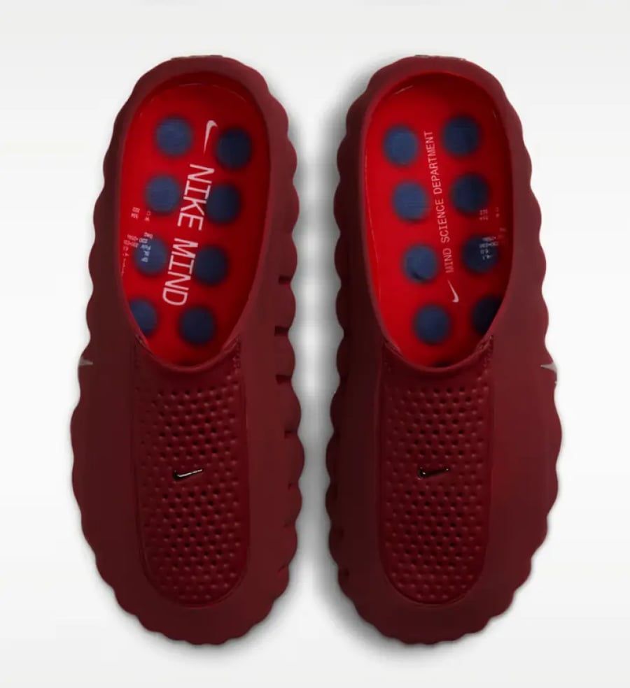 Nike Mind 001 red