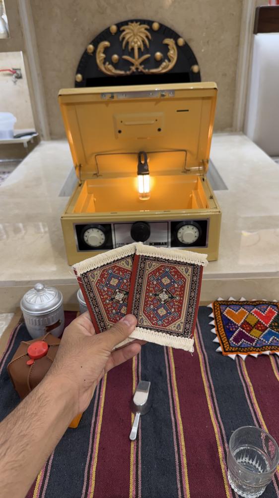 خزنة تجهيز معدن