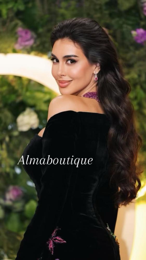 فستان سهره اسود مخمل