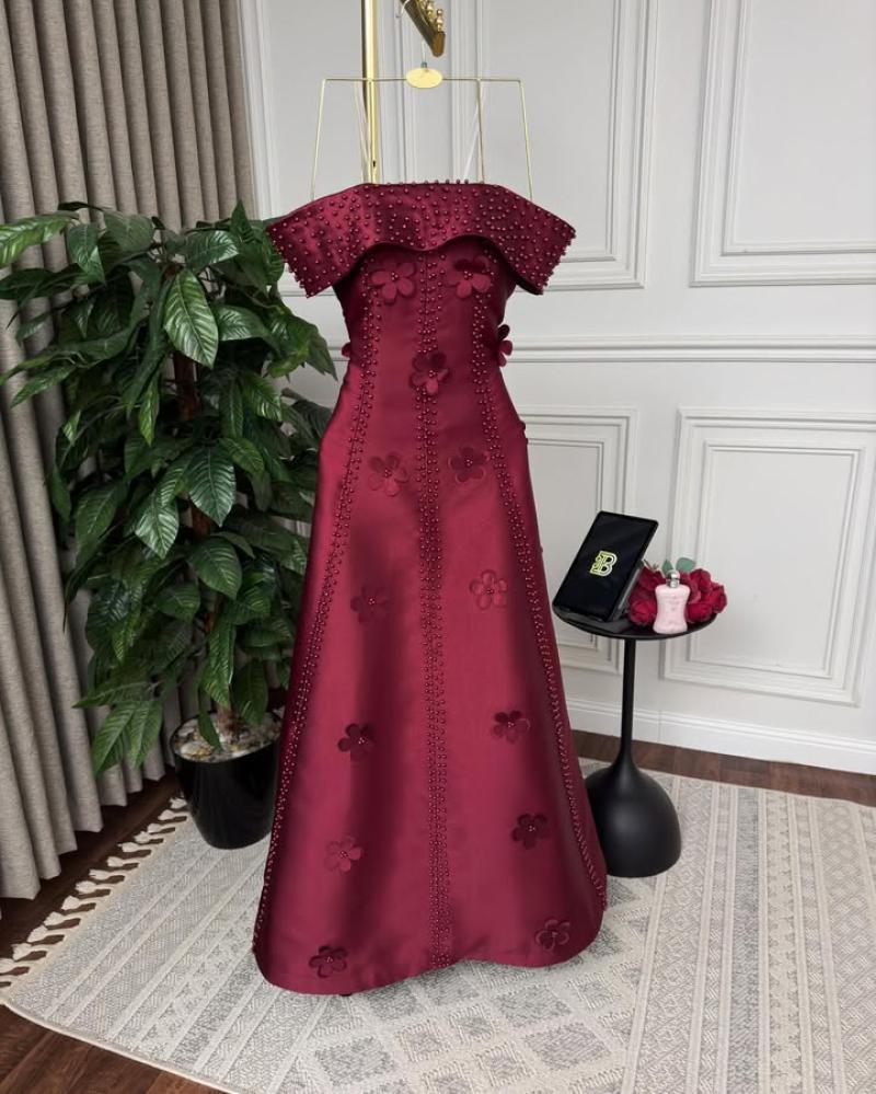 فستان هاله عنابي