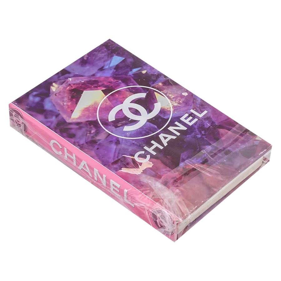 كتاب ديكور مقاس 19*12.5 سم