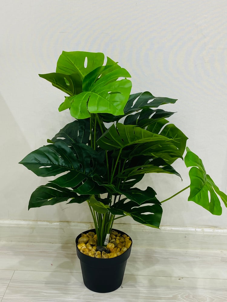 Artificial tree with a height of 60 cm