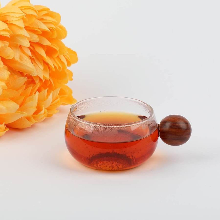 كوب زجاجي بمقبض خشبي دائري  70مل
