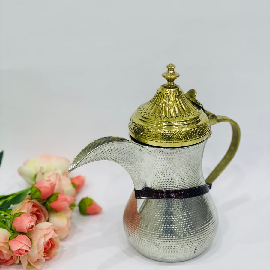 دلة قهوة نحاسي فضي مع ذهبي 1لتر