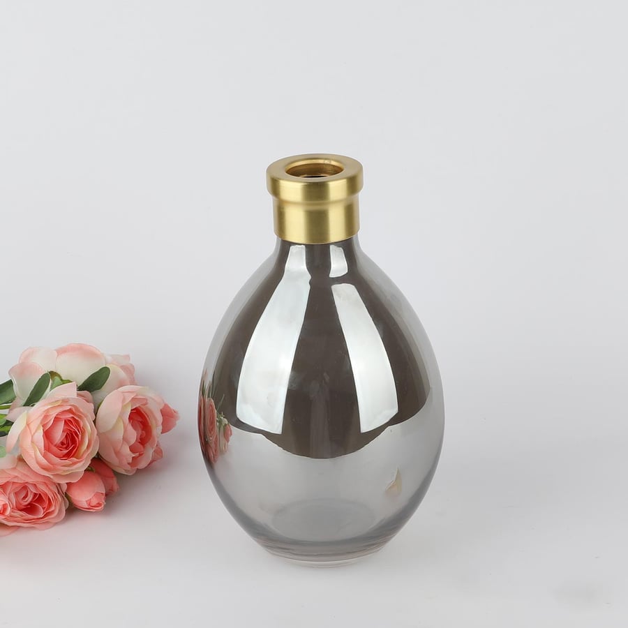 Elegant design glass vase, 25 cm height