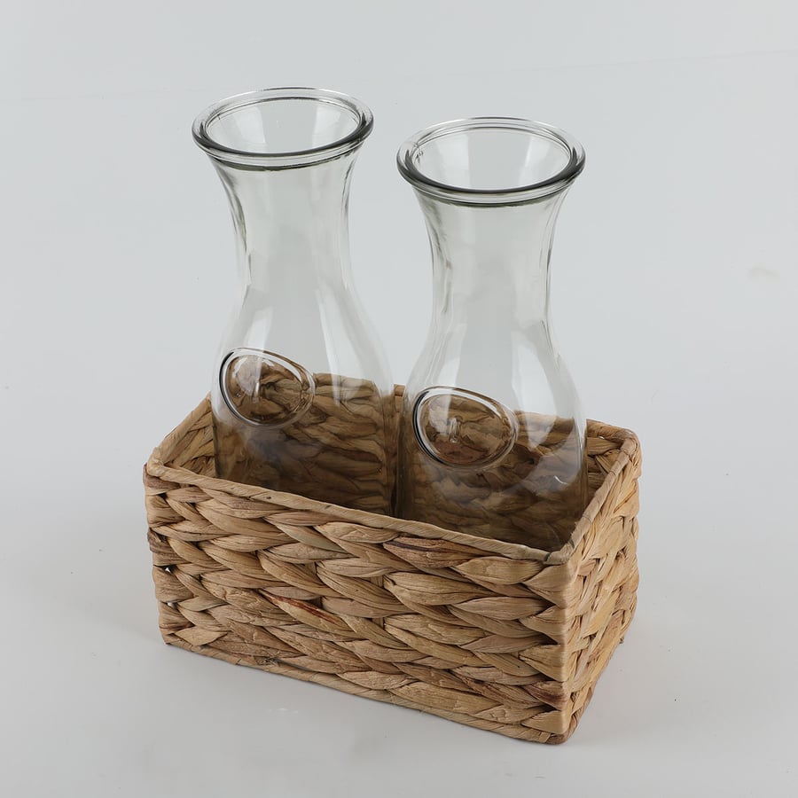 Glass bottle set with a capacity of 1080 ml, with a wicker basket 10*28 cm
