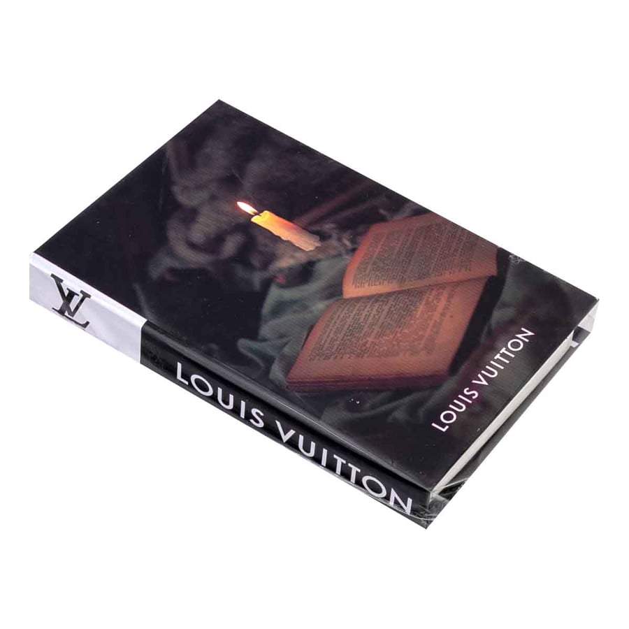 كتاب ديكور مقاس 19*12.5 سم