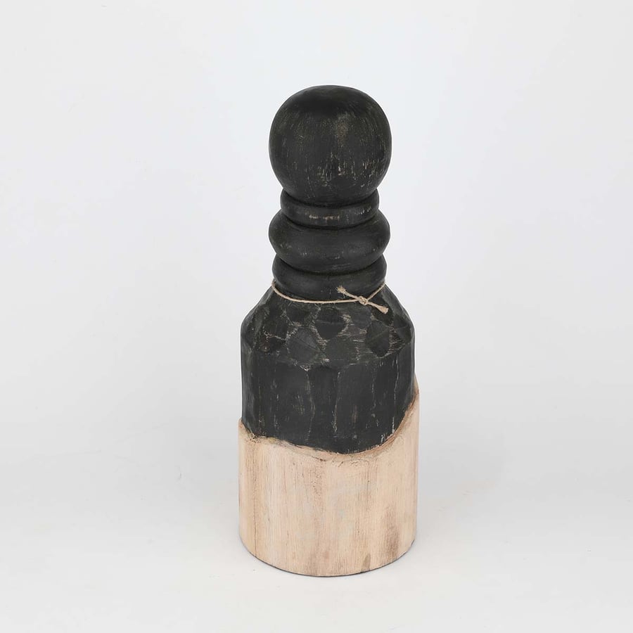 A chess masterpiece in the shape of a soldier, height 29 cm