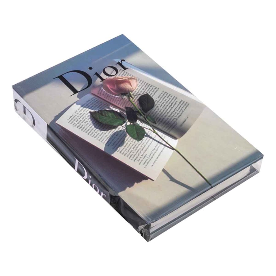 كتاب ديكور مقاس 19*12.5 سم