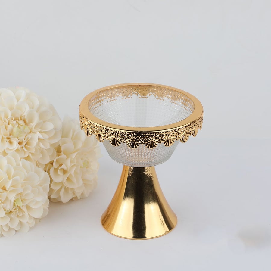 صحن زجاج بقاعدة ذهبي مقاس 13*12 سم
