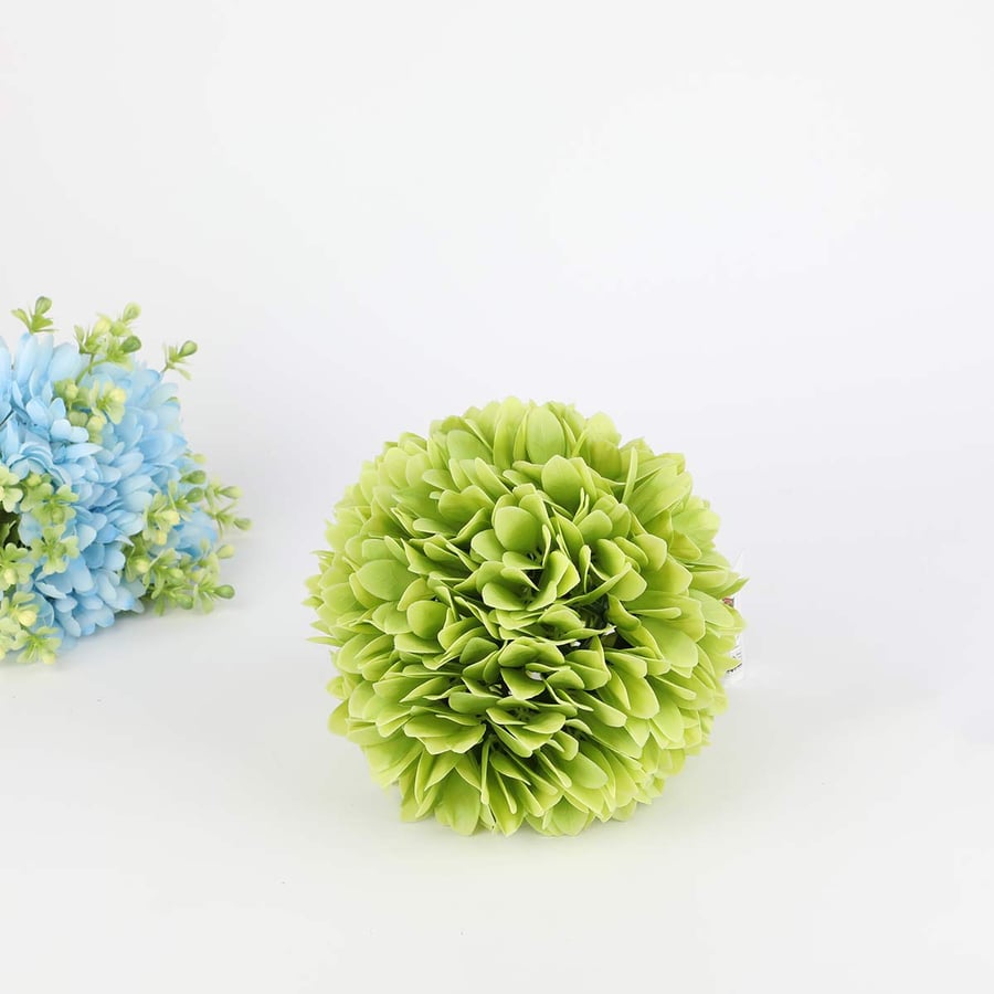 Artificial green ball size 18 cm