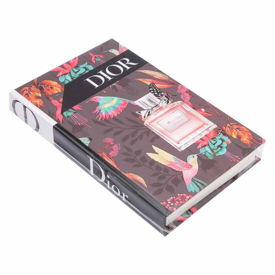 كتاب ديكور مقاس 26.5*16.5 سم